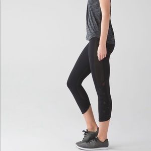 Lululemon Var-City Crop
